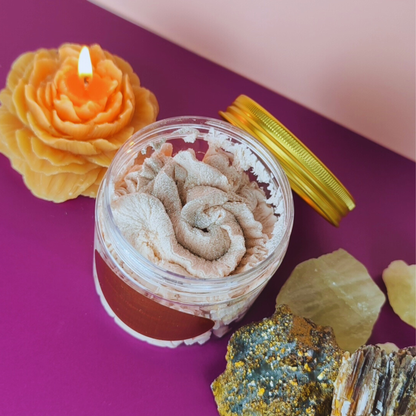 Warm Gingerbread – Whipped Cream Soap 120g | Cozy Winter Edition